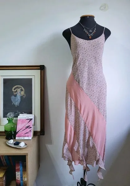 vestido vintage floral rosa