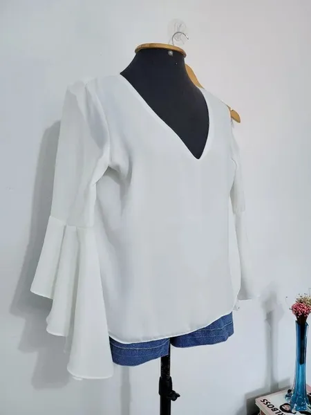 blusa branca flare zara