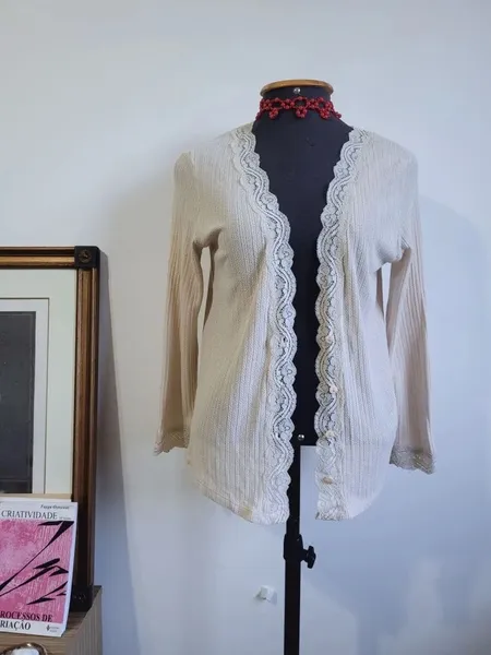 cardigan le lis blanc areia renda