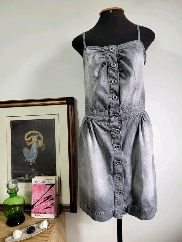 vestido jeans cinza