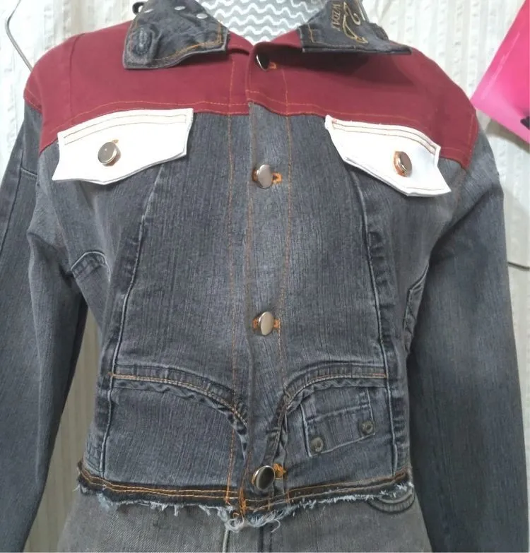jaqueta upcycling cropped