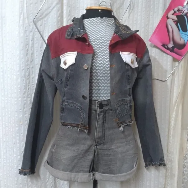 jaqueta upcycling cropped