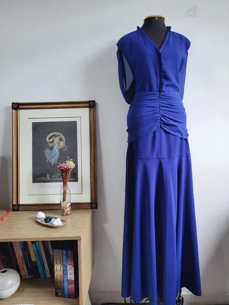 vestido azul festa drapeado