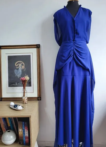 vestido azul festa drapeado
