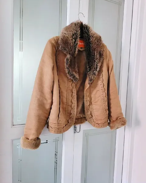 jaqueta suede pelinhos