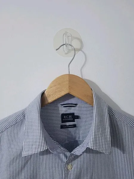 camisa listrada richards