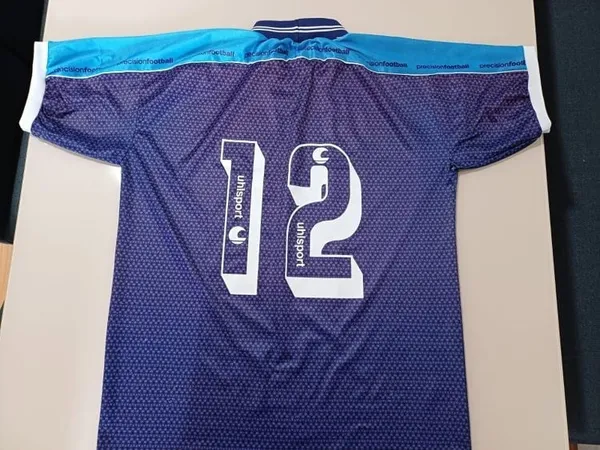 camisa de futebol retrô