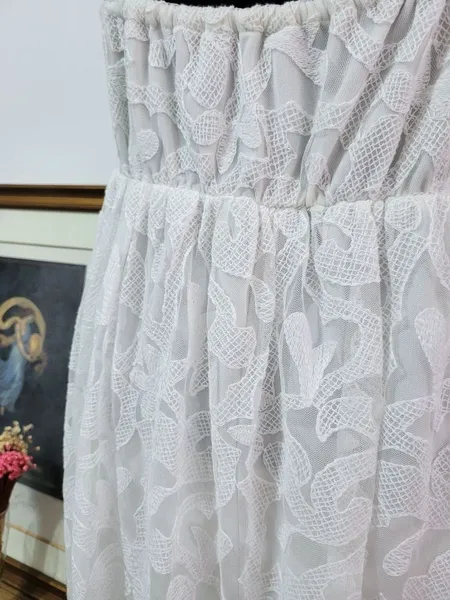 vestido branco de renda