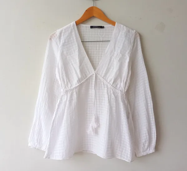 bata feminina manga longa branca amissima