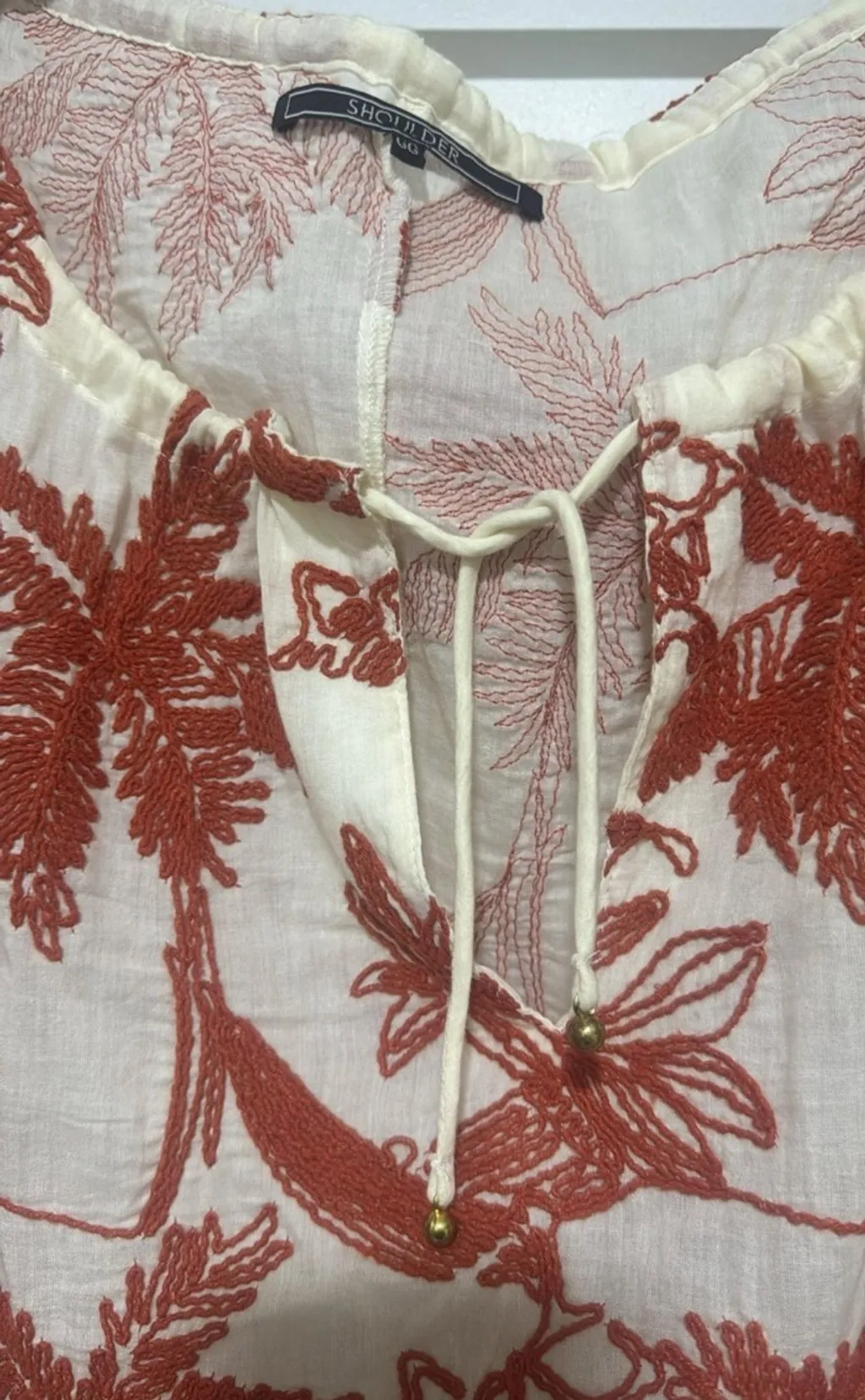 bata bordada shoulder