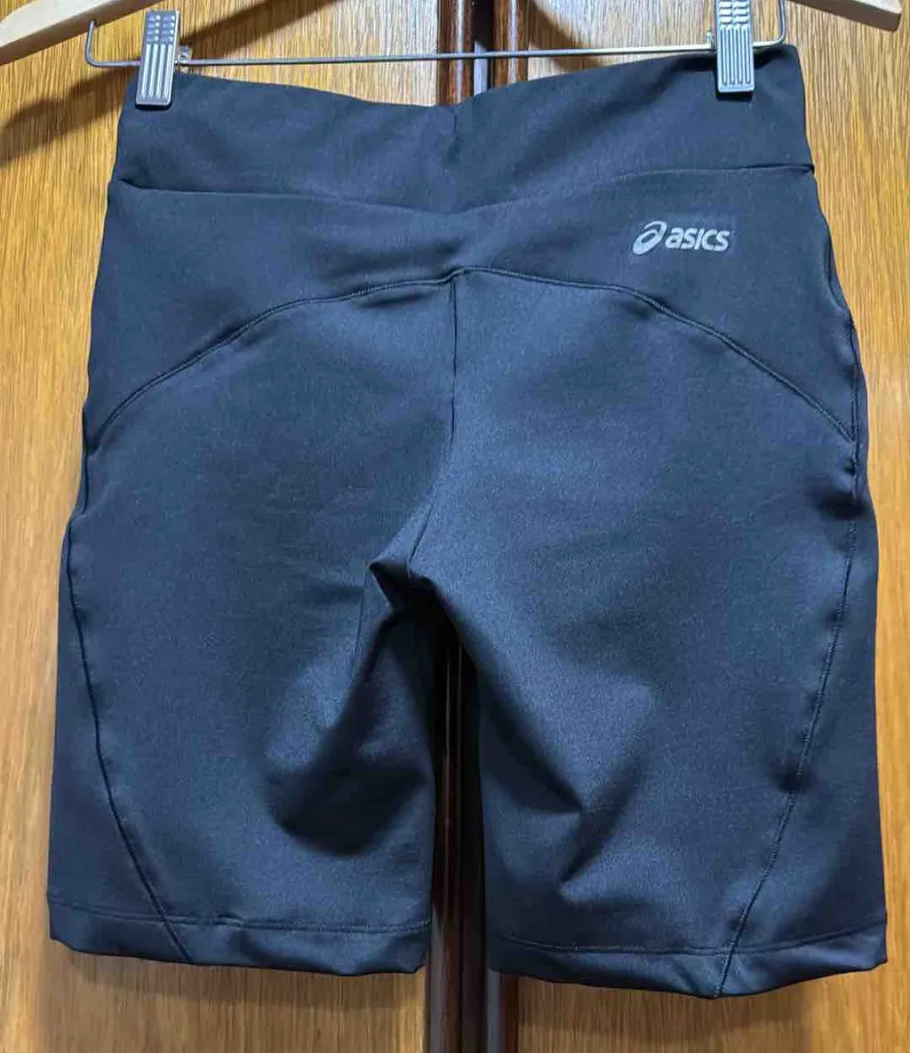 Bermuda asics