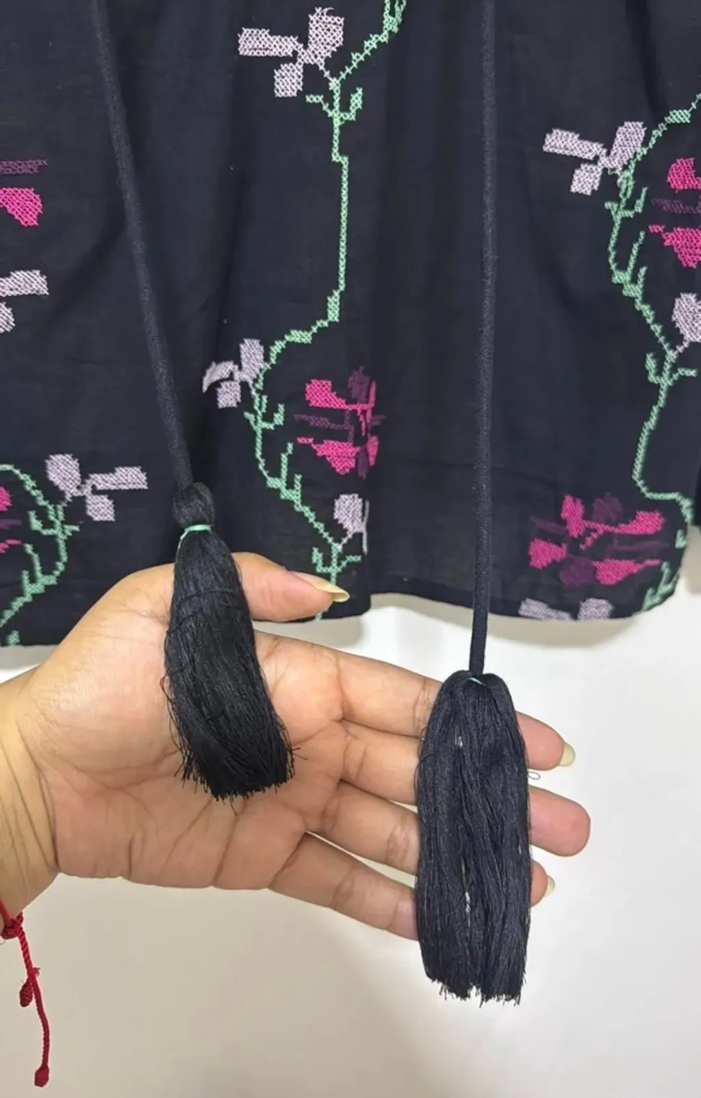 Bata shoulder bordada