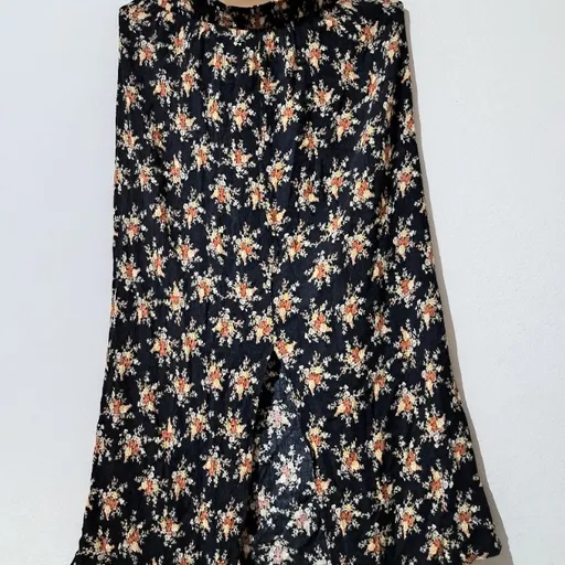 saia com abertura frontal