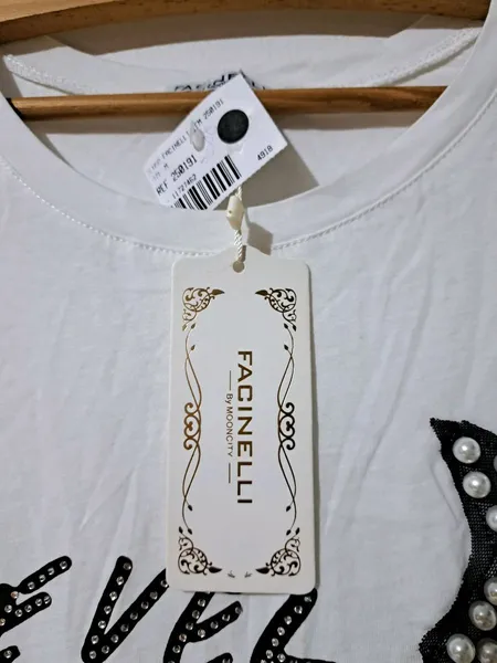 t-shirt facinelli nova com etiqueta