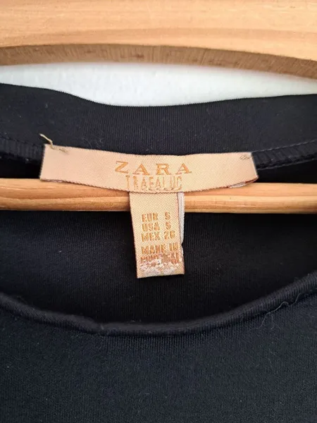 cropped zara preto e branco