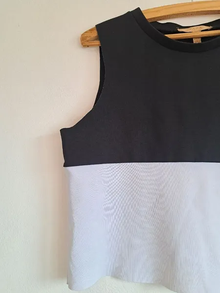 cropped zara preto e branco