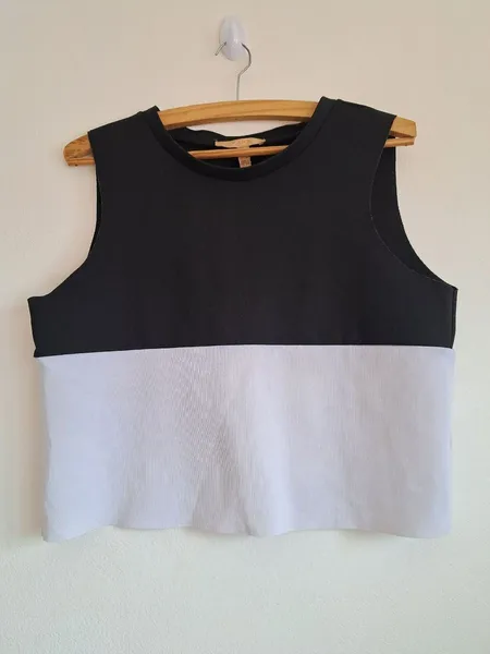 cropped zara preto e branco
