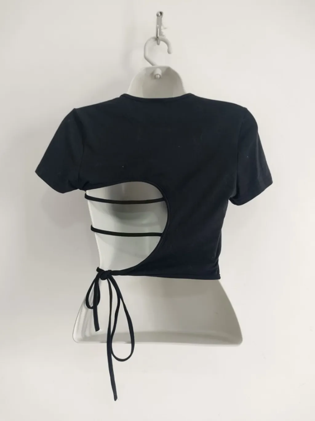 Cropped Preto Recortes Vazados Shein - Tam. P