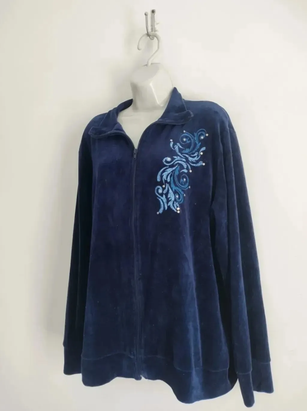 Jaqueta de Veludo com Bordado - Tam. GG