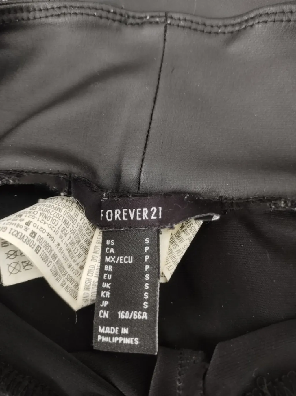 Calça Legging de Cirrê - Forever 21 - Tam. P