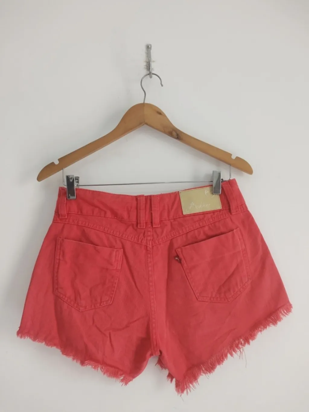 Shorts Jeans Vermelho - Tam. 38