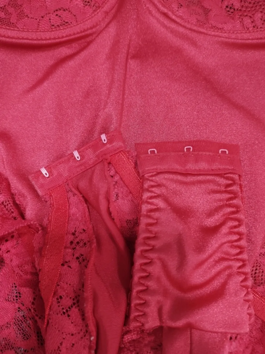 Body Vermelho de Renda - Tam. P