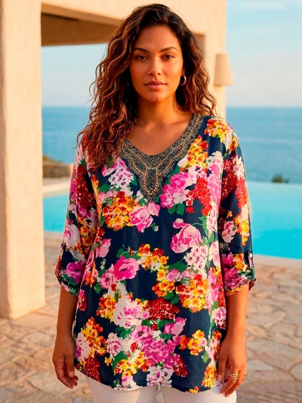 Blusa Floral com Pedraria - Tam. G