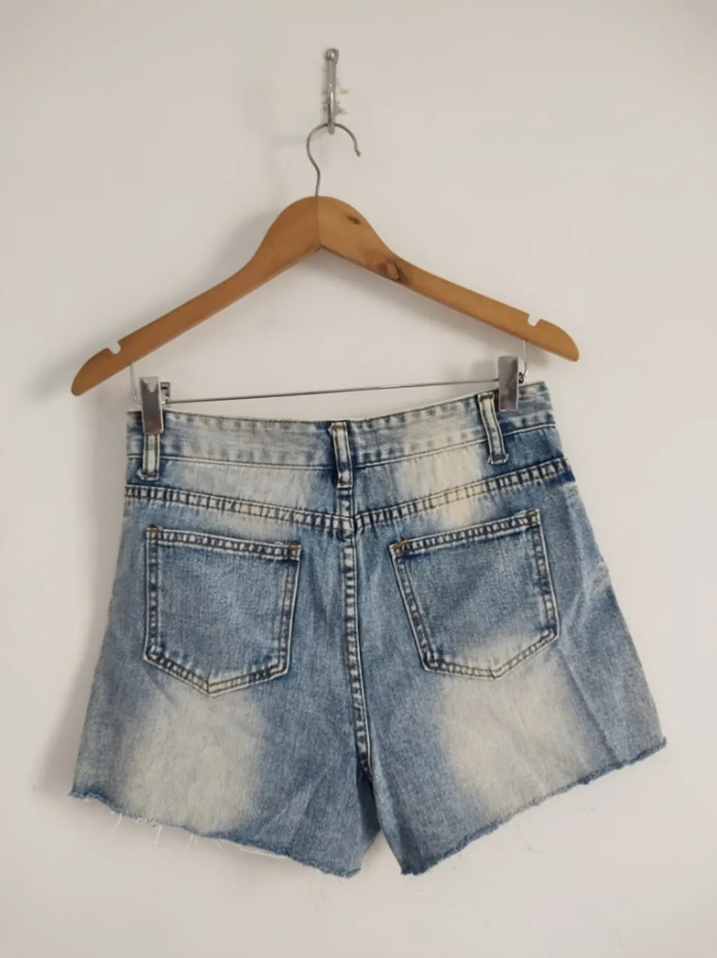 Shorts Jeans Urbanic Novo com Etiqueta - Tam. 36