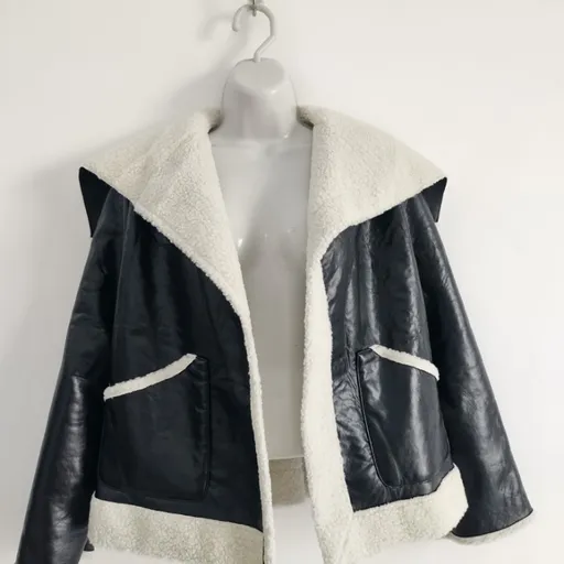 Jaqueta Preta Sintética Peluciada Shein - Tam. G