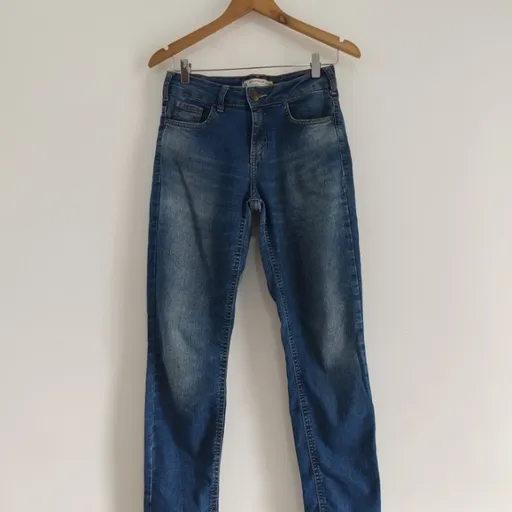 Calça Jeans Cigarrete - Tam. 36