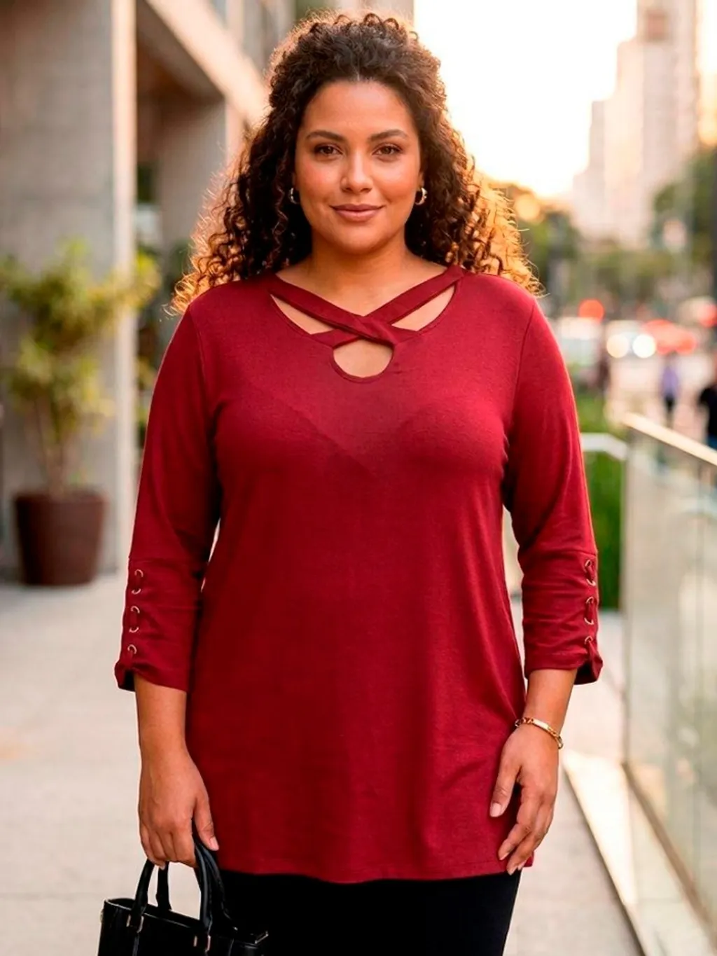 Blusa Gola Cruzada - Tam. GG