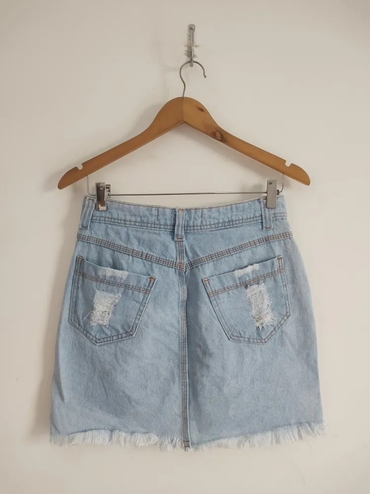 Saia Jeans Destroyed Botões - Tam. 36