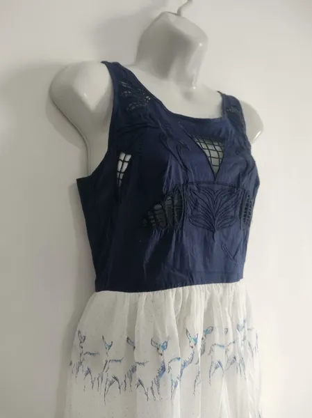 Vestido Bordado Recortes Antix - Tam. P