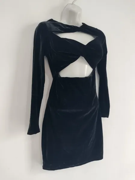 Vestido de Veludo Preto - Tam. P