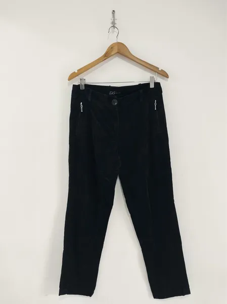 Calça Preta de Veludo Cotelê - Tam. 42