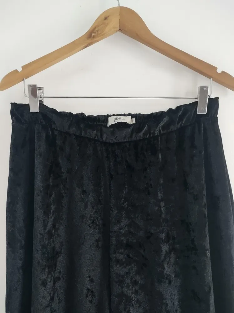 Calça de Veludo Fenda Pantacourt - Tam. G