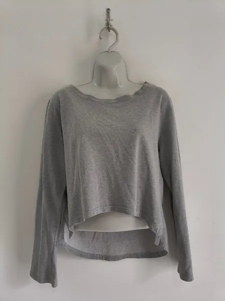 Blusa Cropped Manga Longa com Cotoveleiras - Tam. M