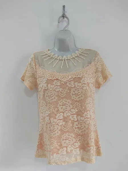 Blusa de Renda e Pérolas - Tam. P