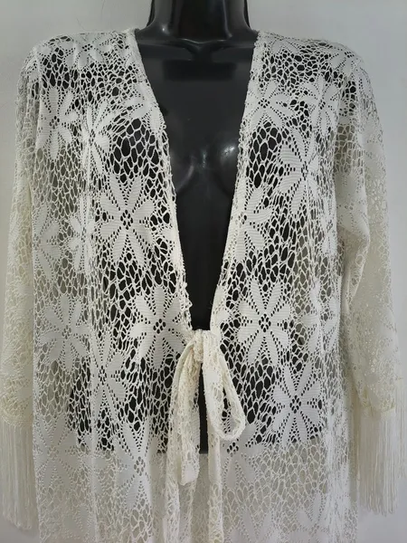 Kimono Alongado de Renda com Franjas - Tam. Único