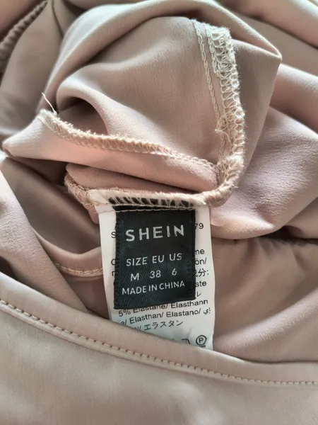 Vestido Manga Única Nude Shein - Tam. M