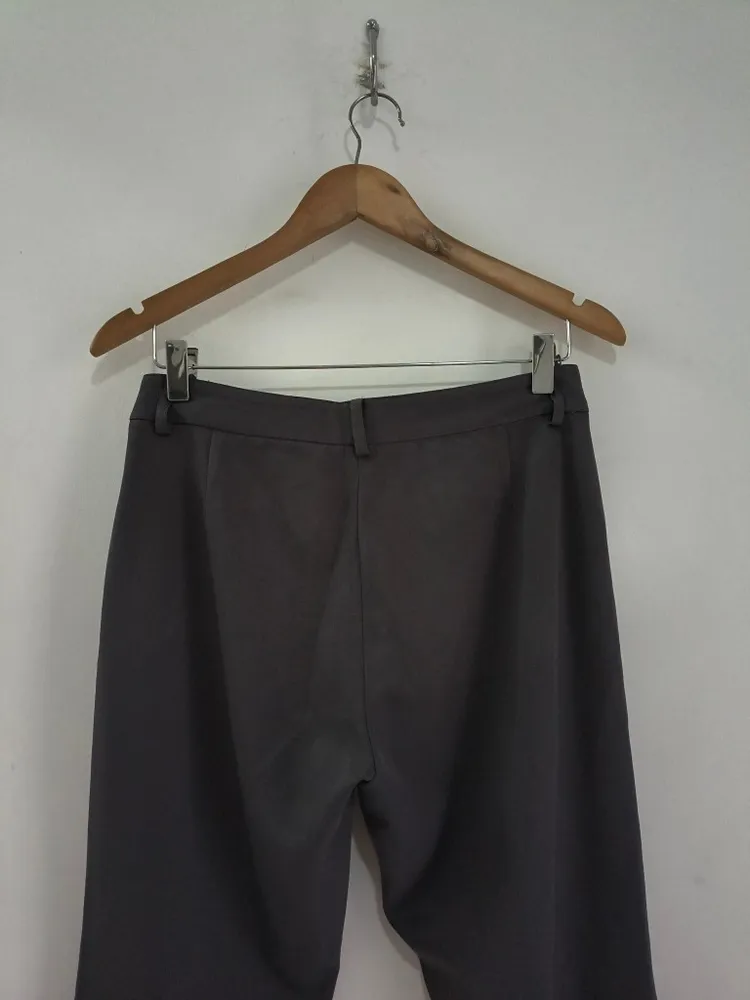 Calça de Alfaiataria Cinza Feminina da Barreds - Tam. 38