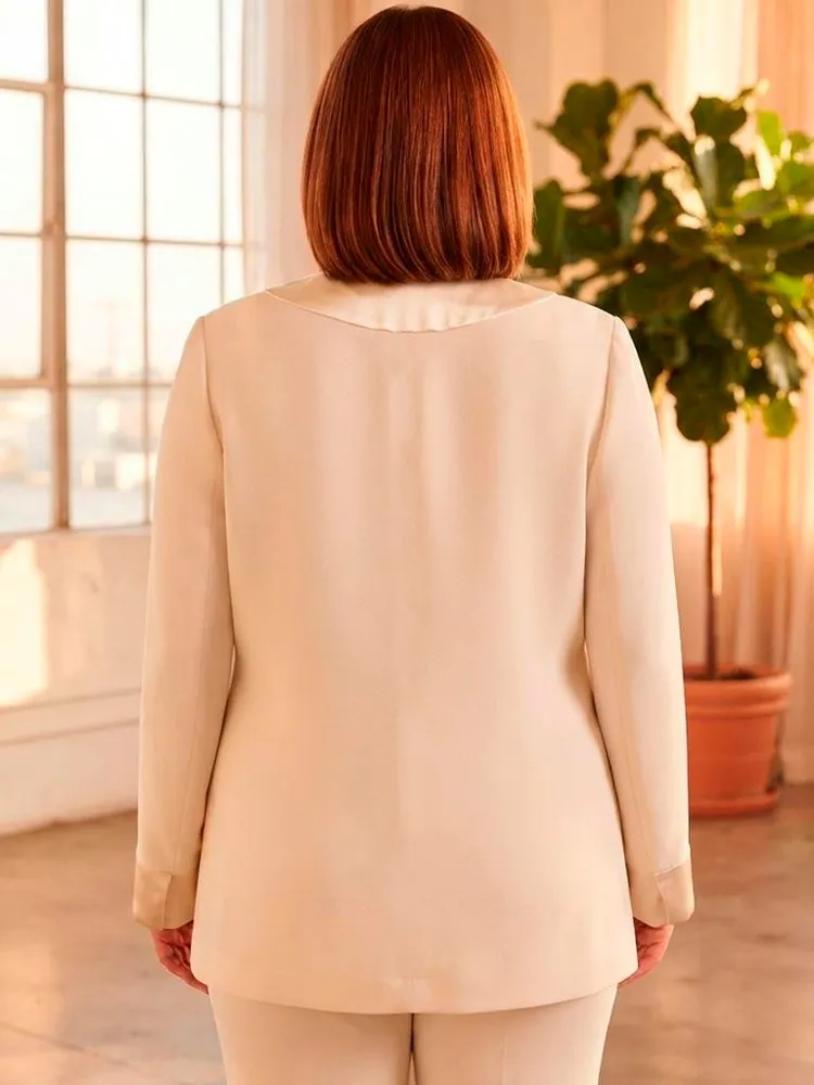 Blazer Feminino Creme com Acabamento Acetinado - Tam. G