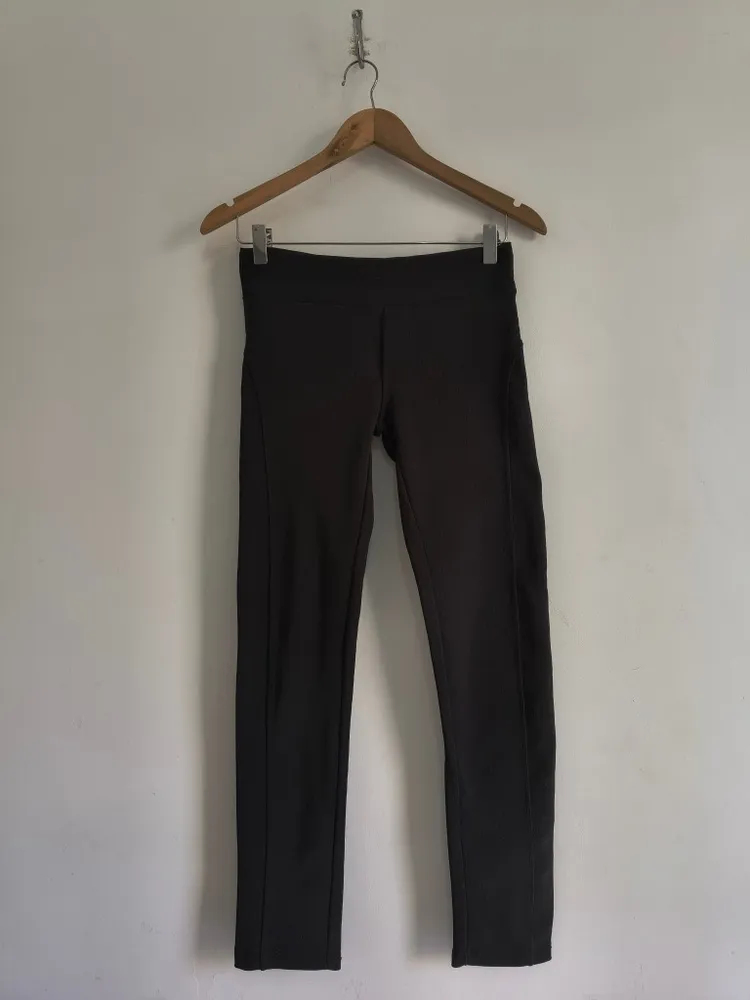 Calça Feminina Canelada Legging de Montaria Preta - Tam. P