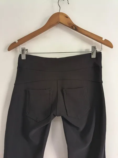 Calça Feminina Canelada Legging de Montaria Preta - Tam. P