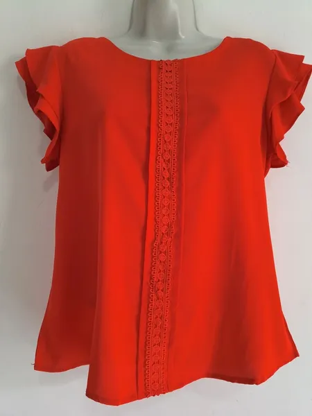 Blusa Feminina com Manga Babado e Renda Vermelha - Tam. M