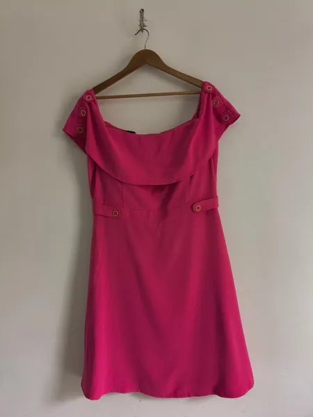 Vestido de Alfaiataria Ombro a Ombro com Bojo - Tam. G