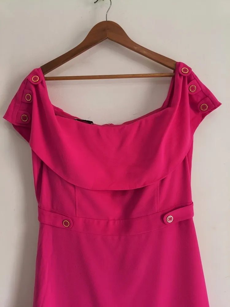 Vestido de Alfaiataria Ombro a Ombro com Bojo - Tam. G