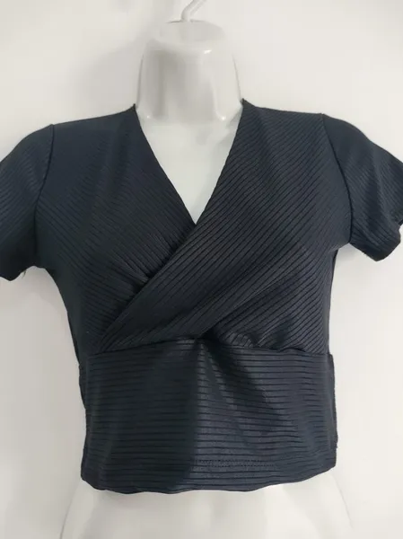 Cropped Feminino Canelado Preto Semi Novo - Tam. P