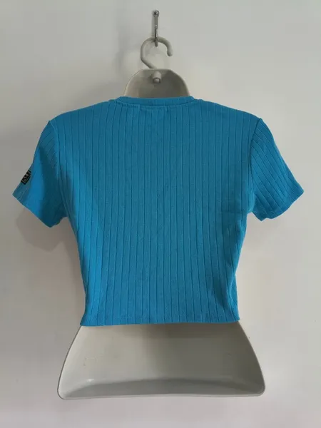 Cropped Canelado Azul com Estampa Smiley de Strass - Tam. P