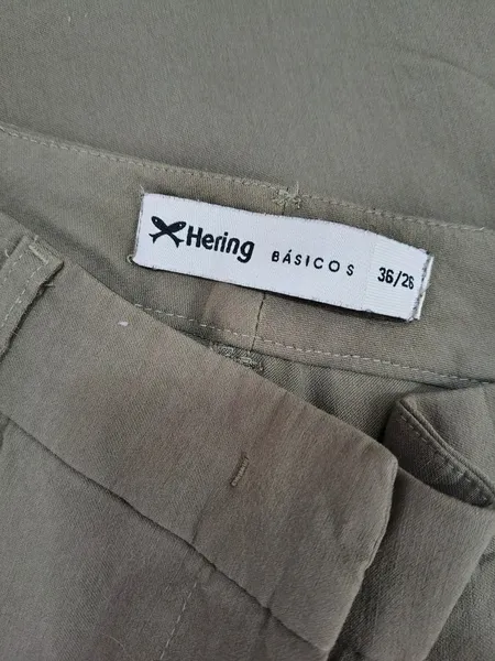 Calça Slim Alfaiataria Verde Oliva da Hering - Tam. 36